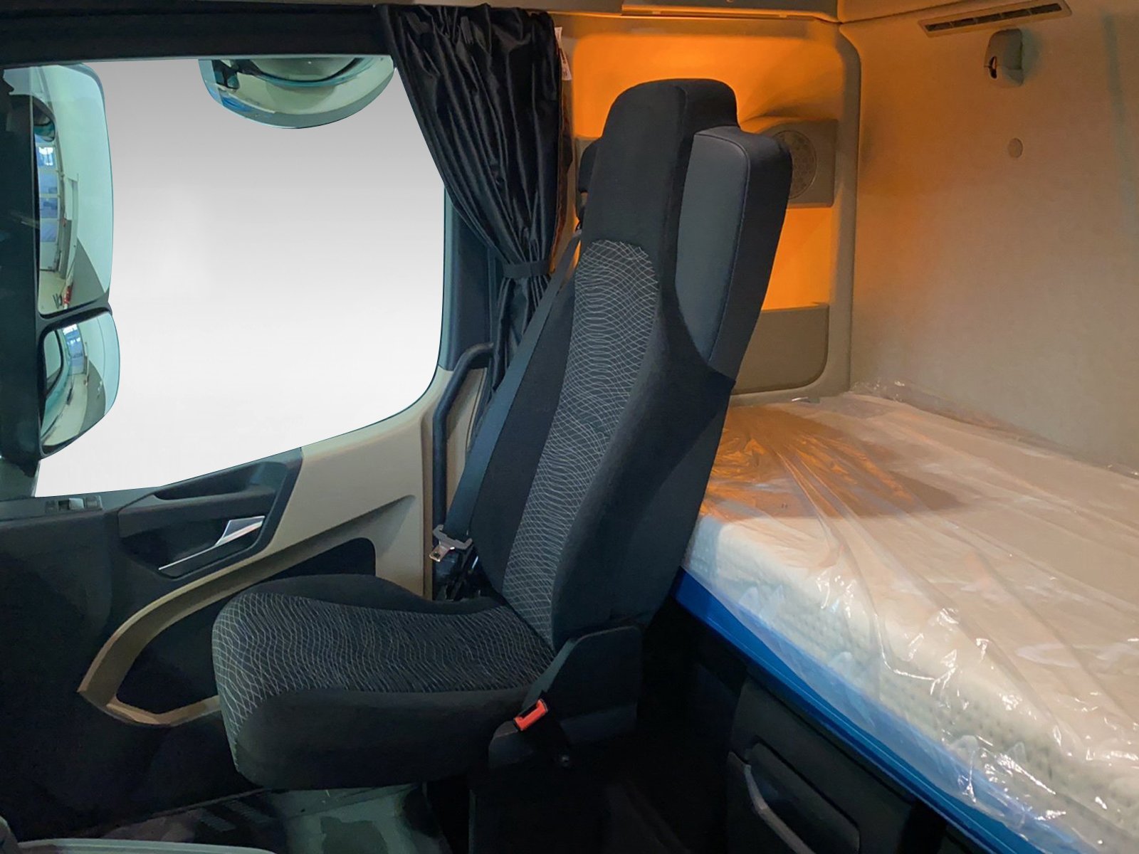 Actros 1845 LS 4x2 F 13 Schubbodenhydrl. Bild 6