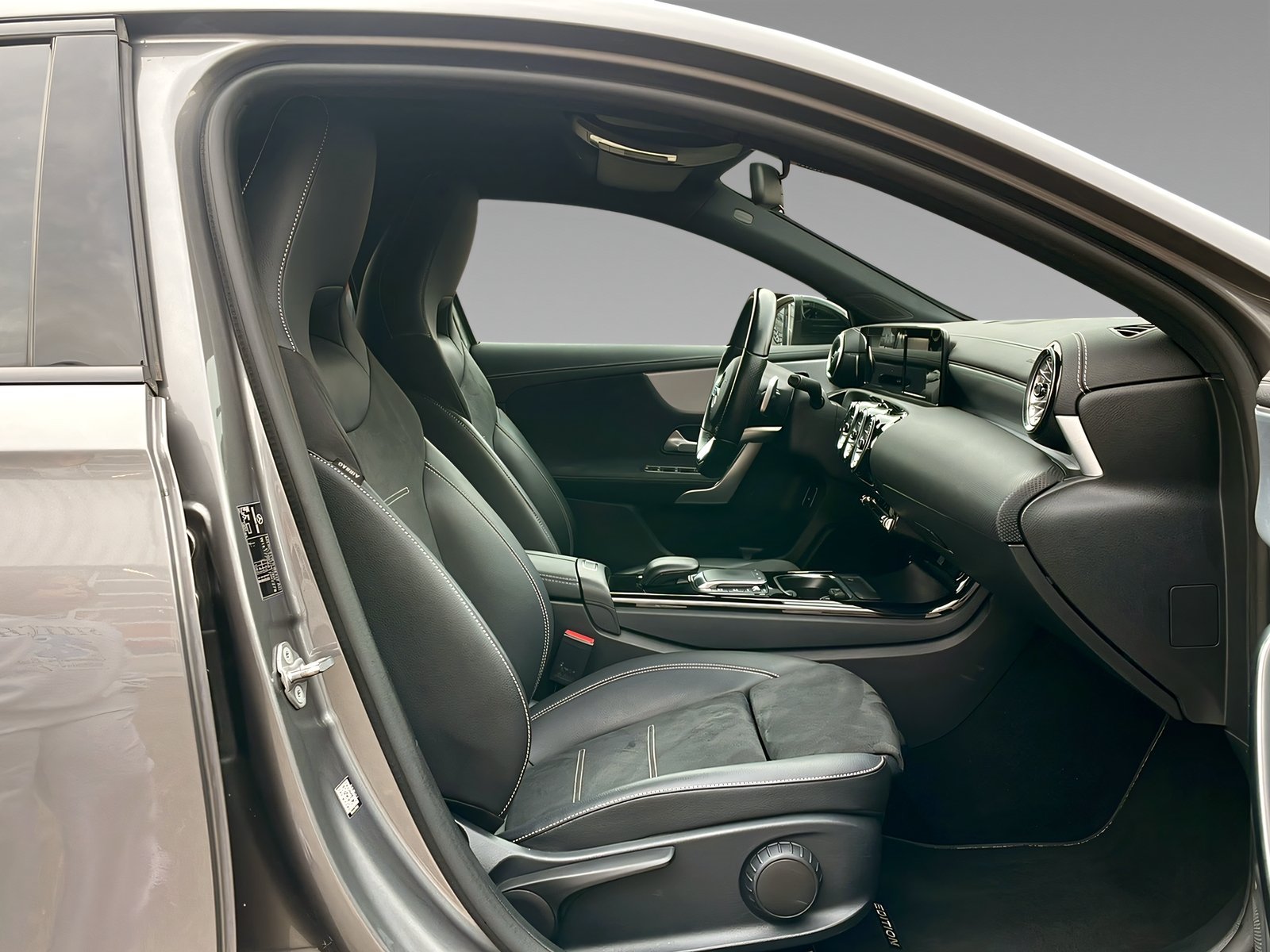 A 250 e AMG+LED+NIGHT+Kamera+CarPlay+Ambiente Bild 12