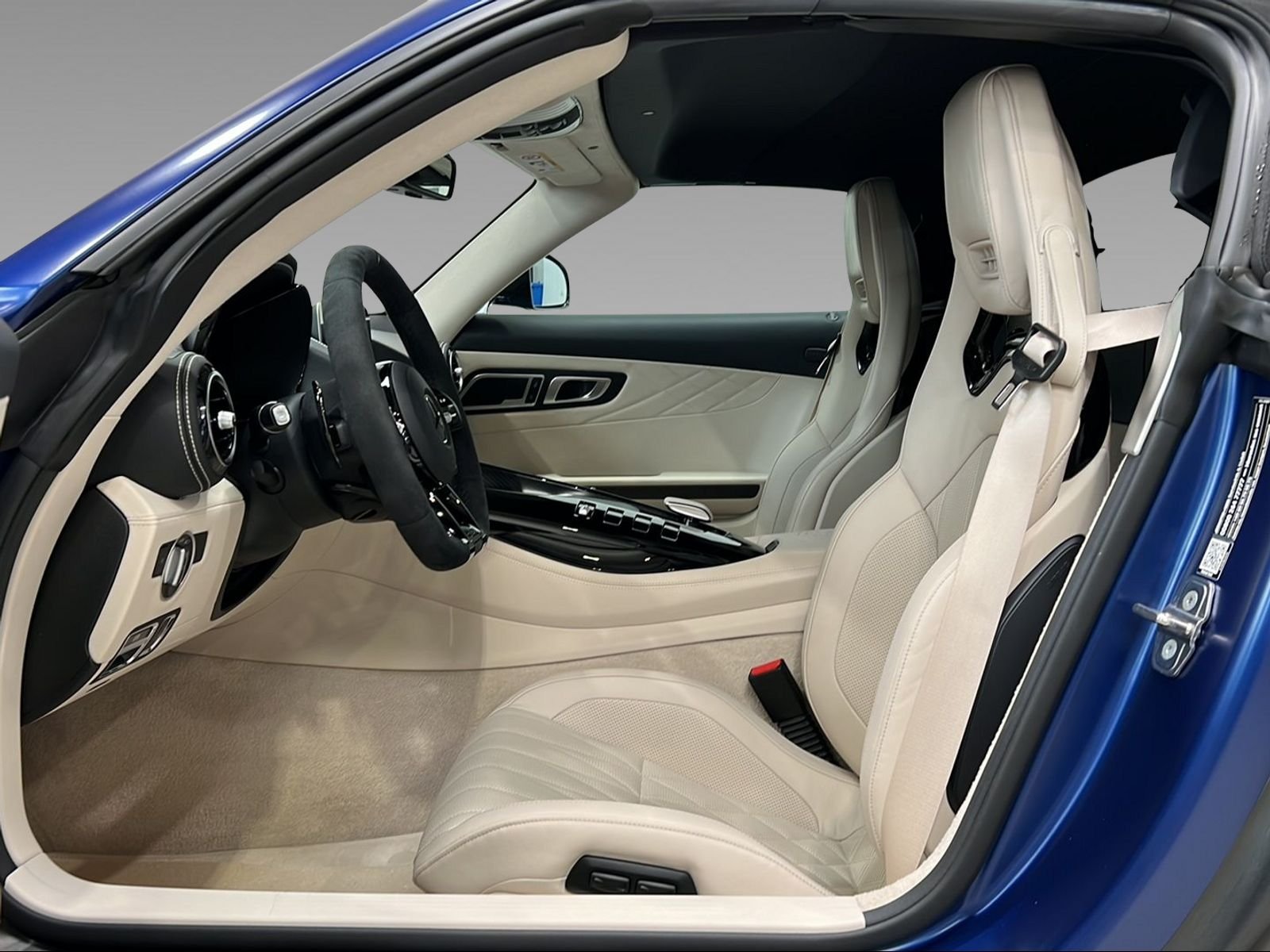 GT R Roadster AMG DISTRONIC+Burmester+Memory+LED Bild 9