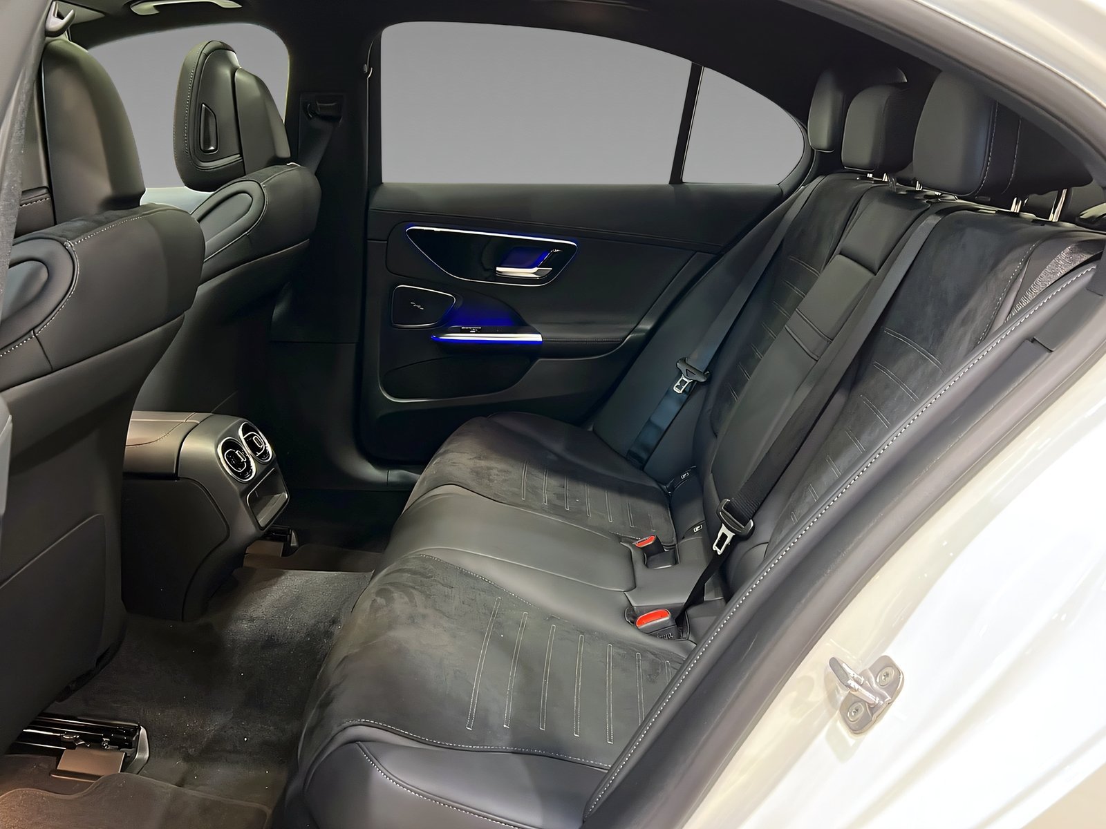 C 200 AMG+LED+NIGHT+CarPlay+Memo+Pano+TotW+360° Bild 9