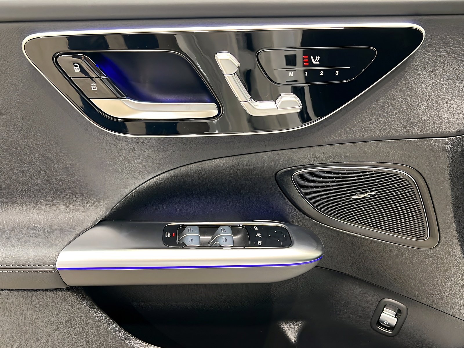 C 200 AMG+LED+NIGHT+Ambi+Pano+Memo+TotW+360° Bild 13