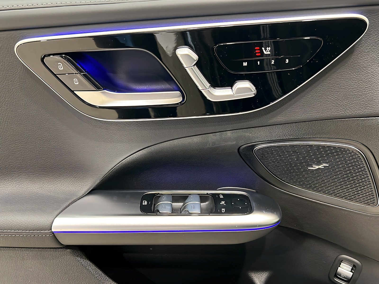 C 200 AMG+LED+NIGHT+Ambi+Memo+Pano+TotW+360° Bild 13