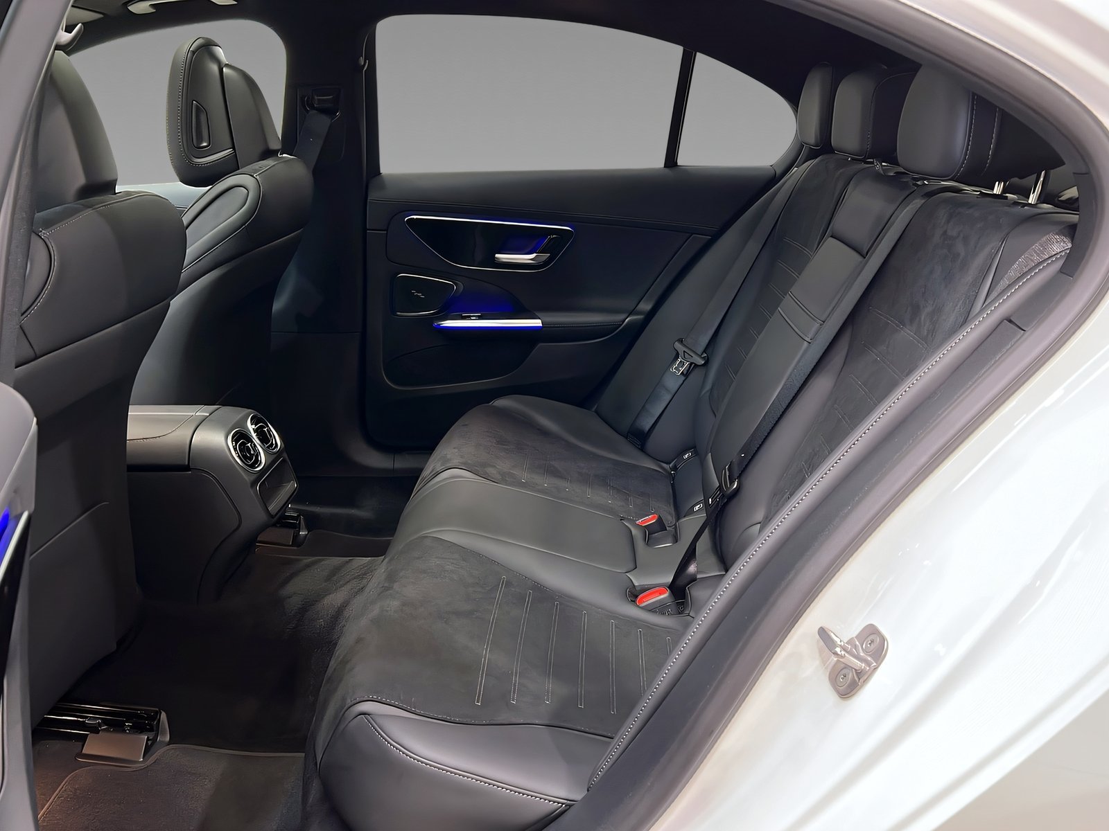 C 200 d AMG+LED+NIGHT+Ambi+Memo+Pano+TotW+360° Bild 9