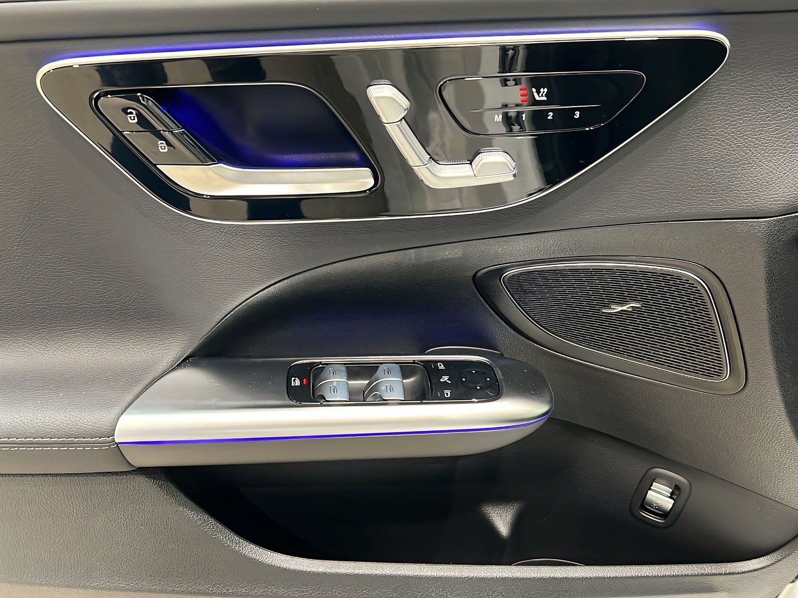 C 200 d AMG+LED+NIGHT+Ambi+Memo+Pano+TotW+360° Bild 13