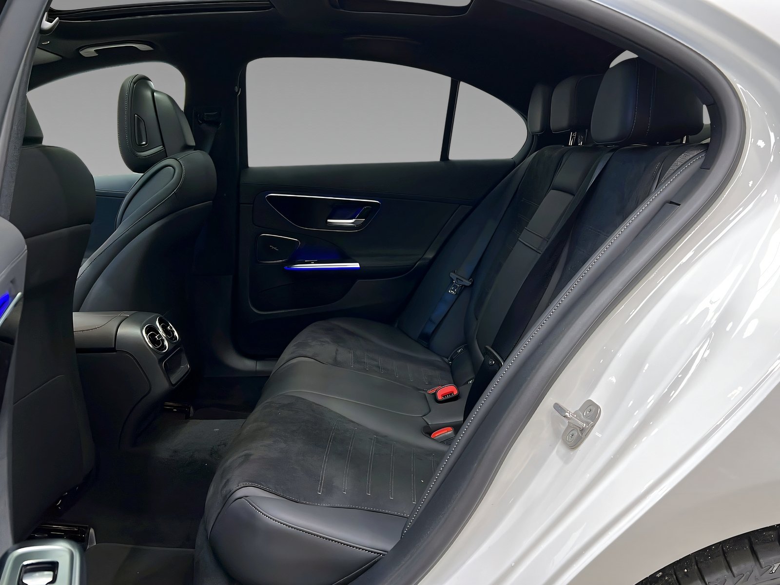 C 200 d AMG+LED+NIGHT+Ambi+Memo+Pano+TotW+360° Bild 9