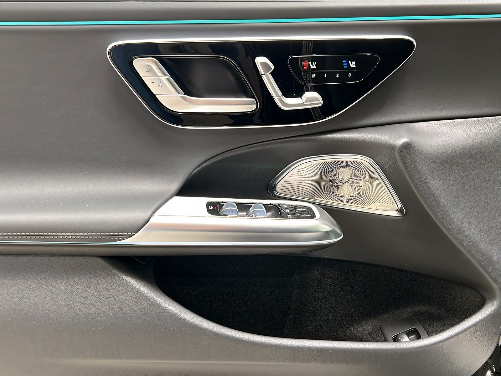 E 450d 4M T AMG+DIST+NIGHT+Burm+HuD+StHz+AHK+360 Bild 13