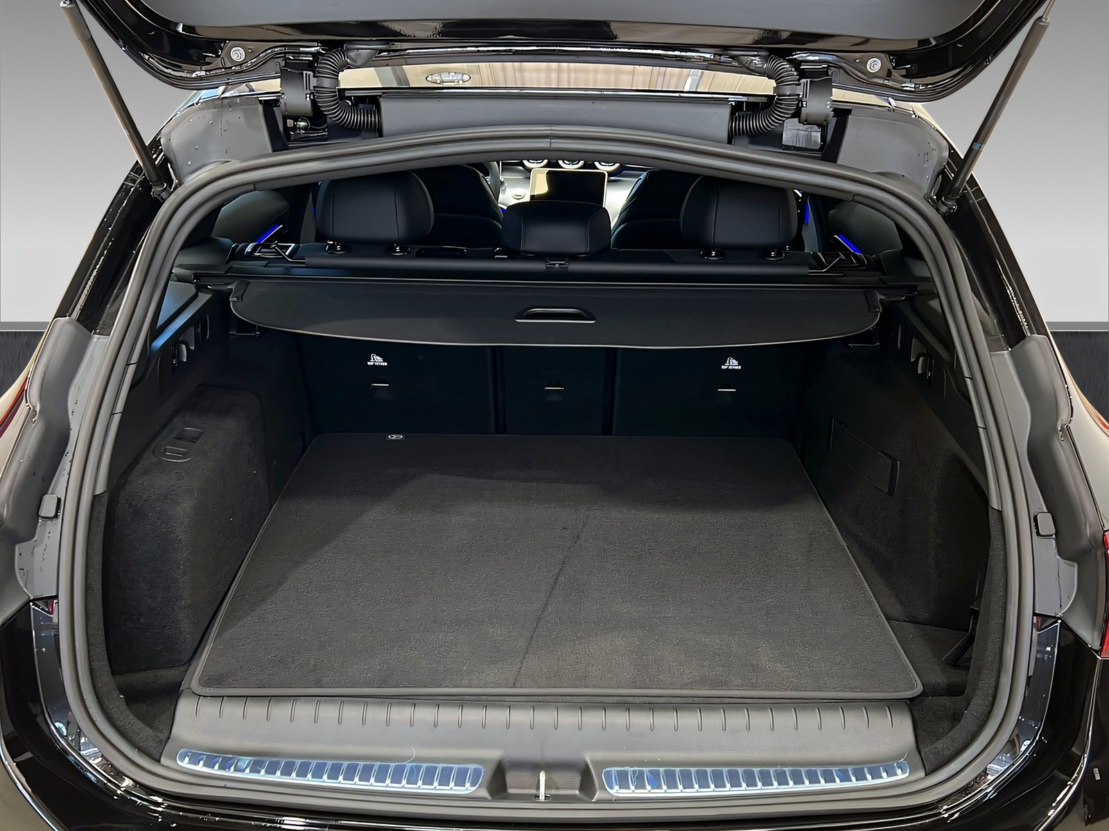 C 300 de T AMG+NIGHT+Memo+Ambi+TotW+LrHz+AHK+360 Bild 6