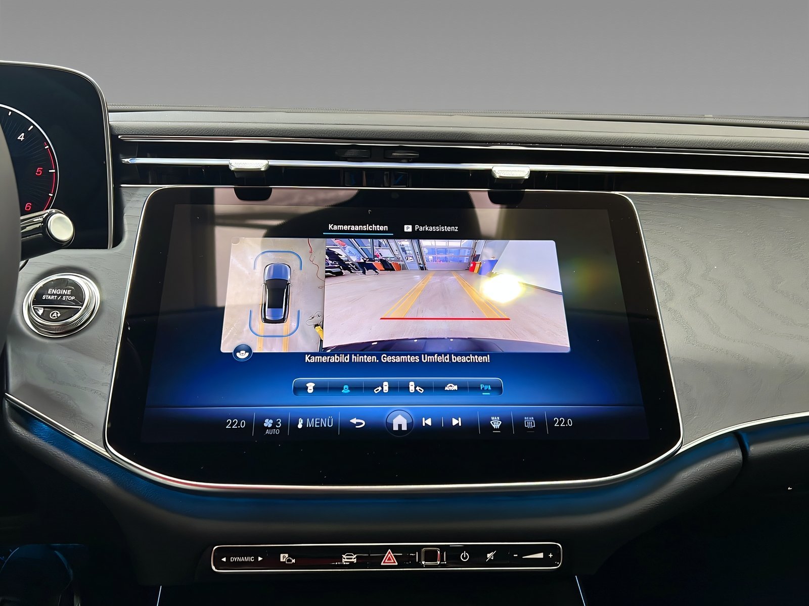 E 220 d T AVANTGARDE+DIGITAL+DISTR+Pano+LrHz+360 Bild 11