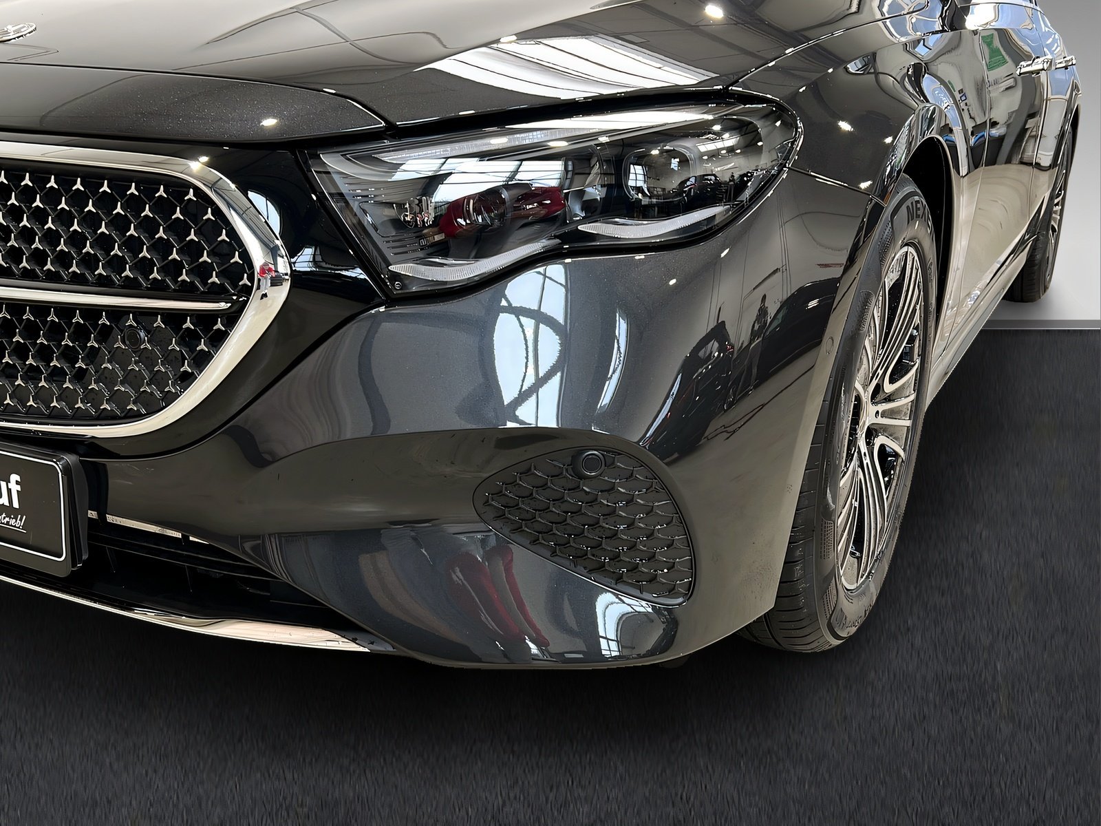 E 220 d T AVANTGARDE+DIGITAL+DISTR+Pano+LrHz+360 Bild 15