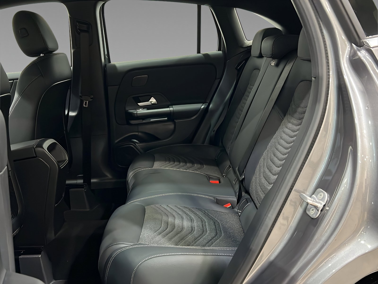 GLA 200 d MBUX+LED+PARKTRONIC+Kamera+SHz+AHK Bild 10