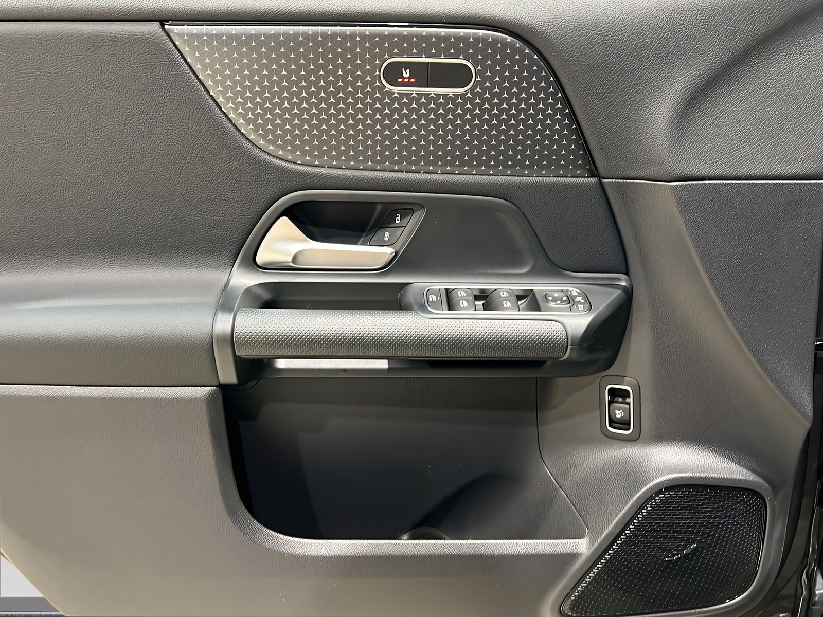 GLA 200 d MBUX+LED+PARKTRONIC+Kamera+SHz+AHK Bild 13