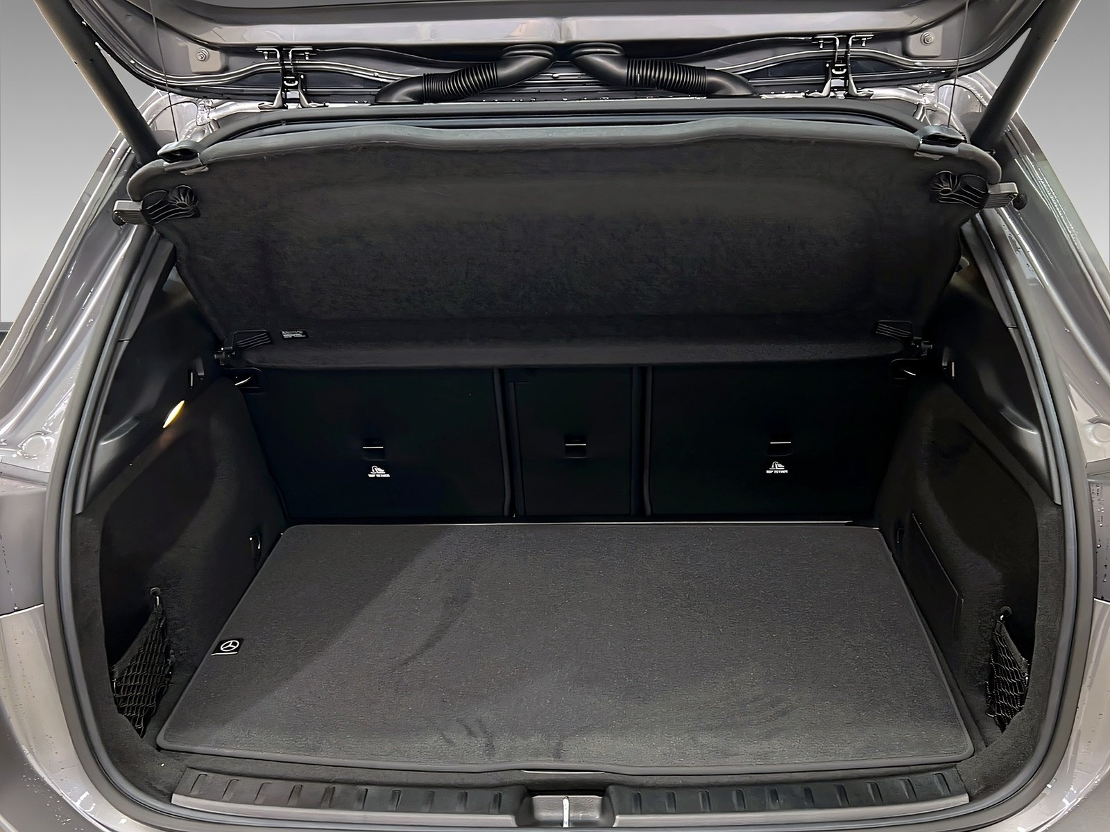 GLA 200 MBUX+LED+PARKTRONIC+Kamera+SHz+AHK Bild 6