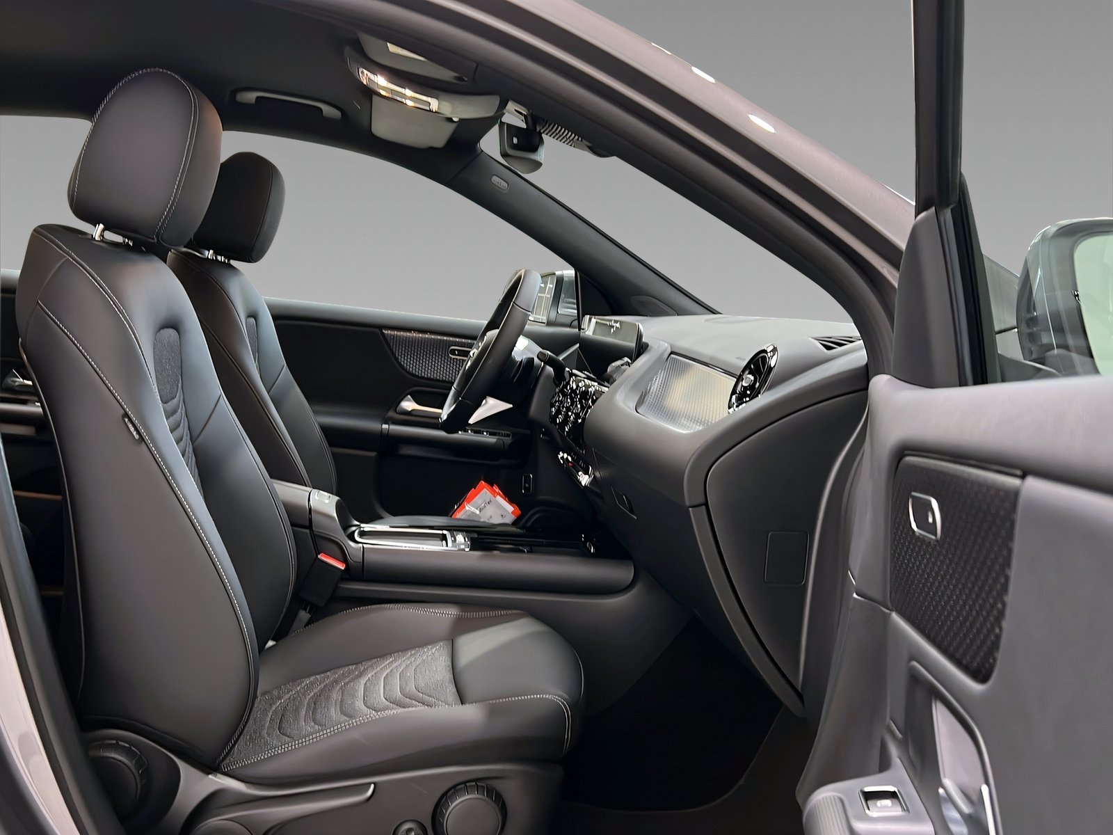 GLA 200 MBUX+LED+PARKTRONIC+Kamera+SHz+AHK Bild 14