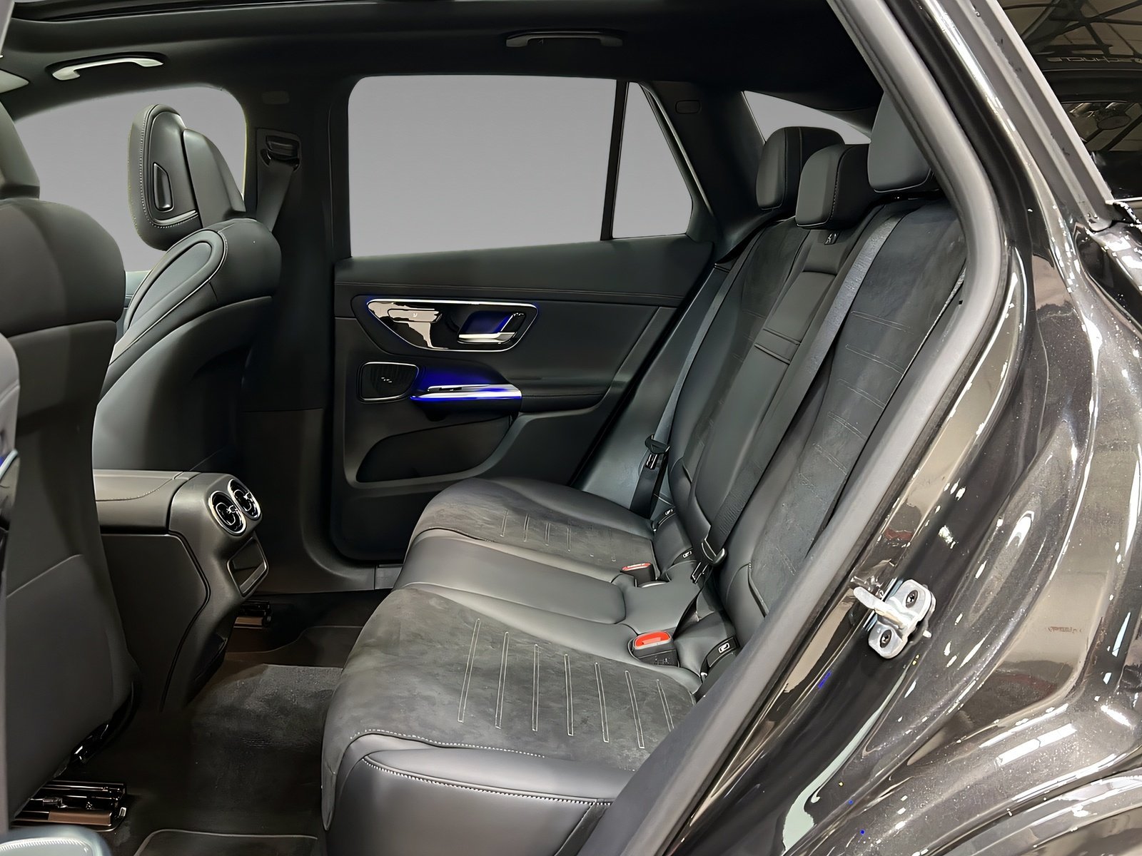 GLC 300 de 4M AMG+DISTR+NIGHT+Pano+TotW+AHK+360° Bild 10