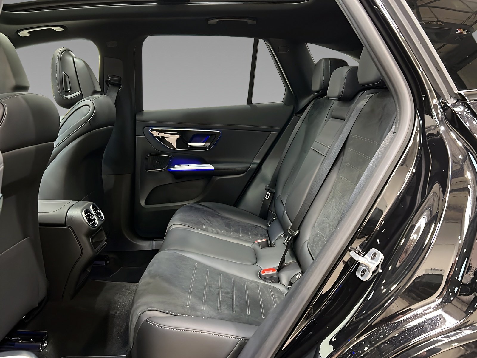 GLC 300 de 4M AMG+DISTR+NIGHT+Pano+TotW+AHK+360° Bild 10