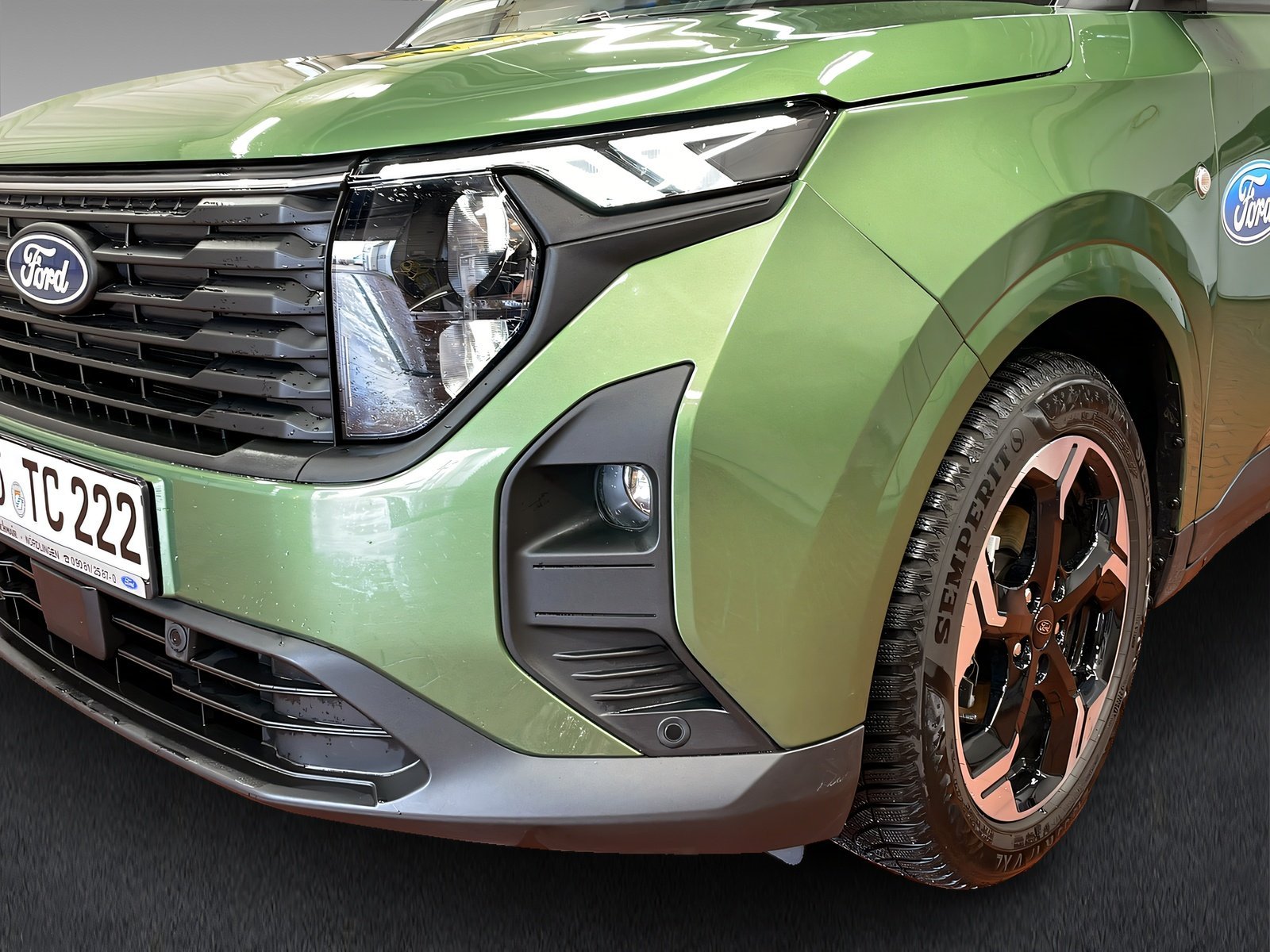 Tourneo Courier 1.0 EcoBoost Titanium (EURO 6d) Bild 3