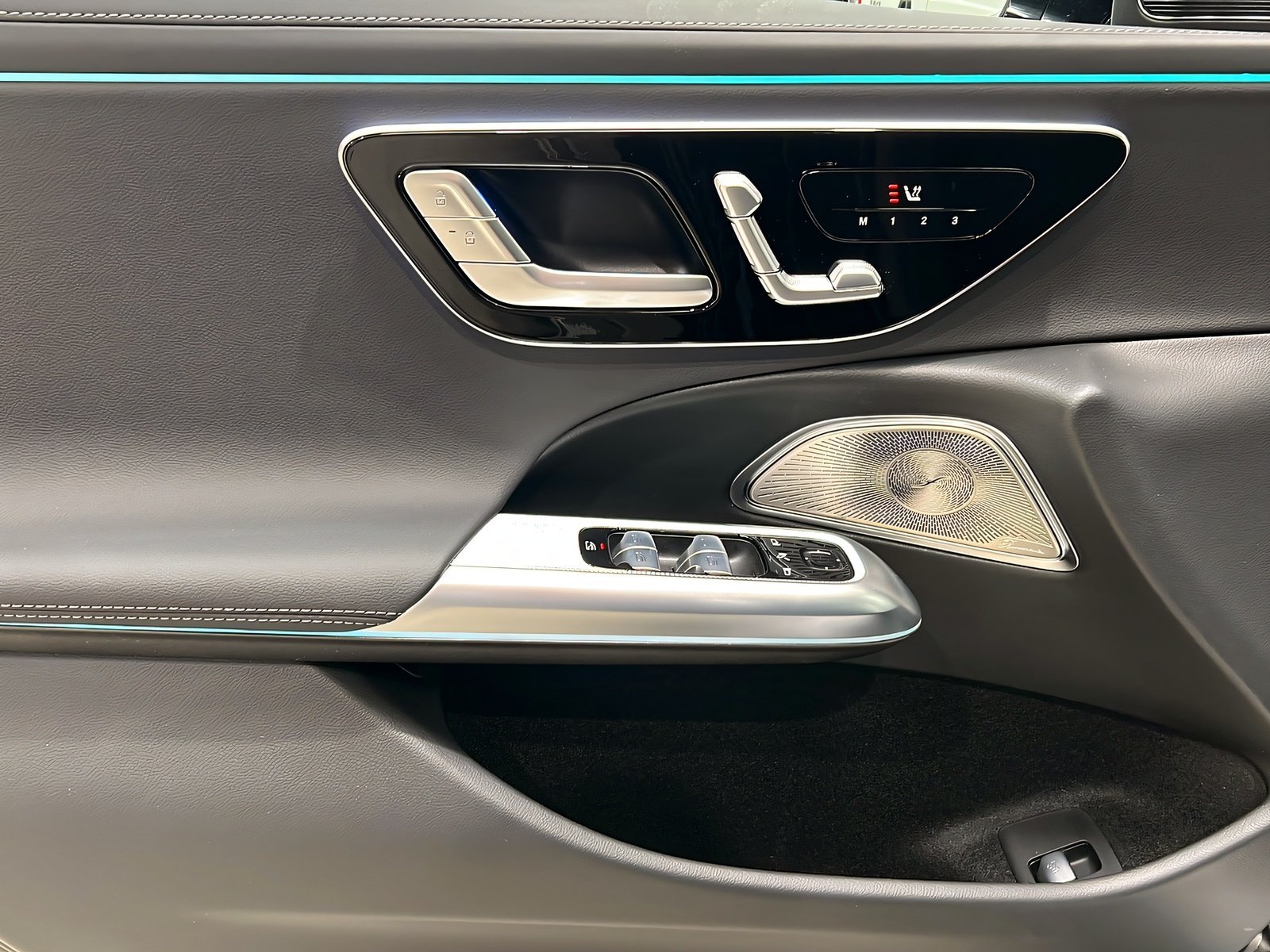 E 450 d 4M T AMG+DIGITAL+DISTRO+Burme+LrHz+360° Bild 13