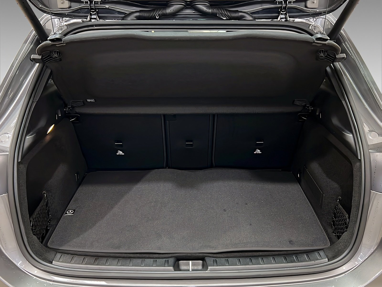 GLA 200 d LED+Rückfahrkamera+Tempomat+SHZ+AHK Bild 7