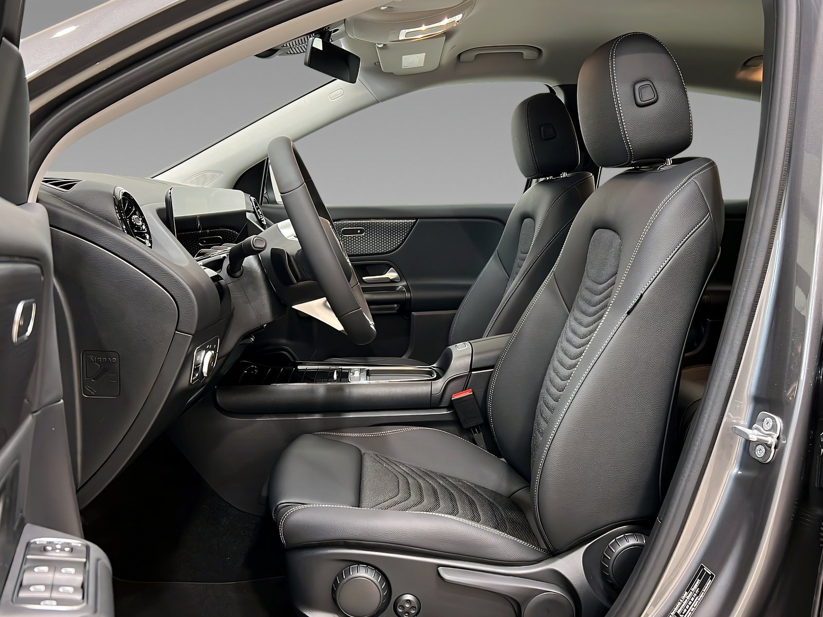 GLA 200 d LED+Rückfahrkamera+Tempomat+SHZ+AHK Bild 8