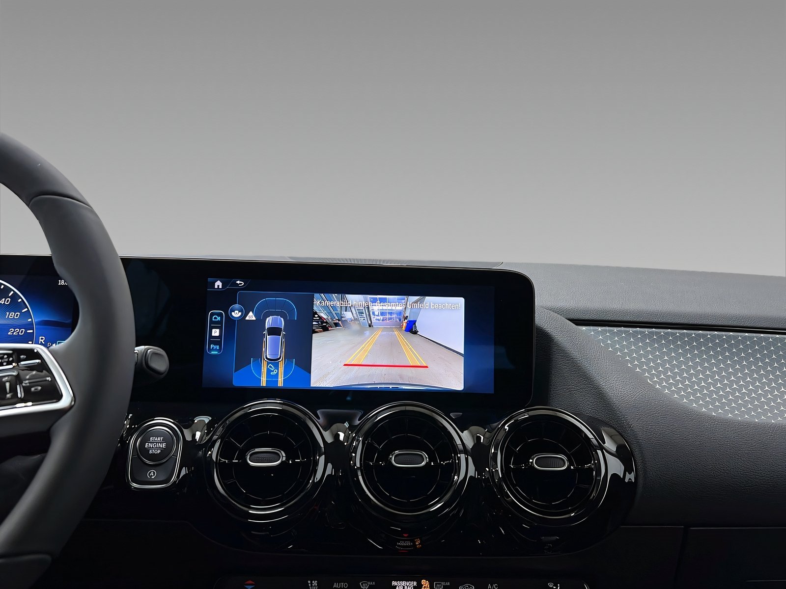 GLA 200 d LED+Rückfahrkamera+Tempomat+SHZ+AHK Bild 12