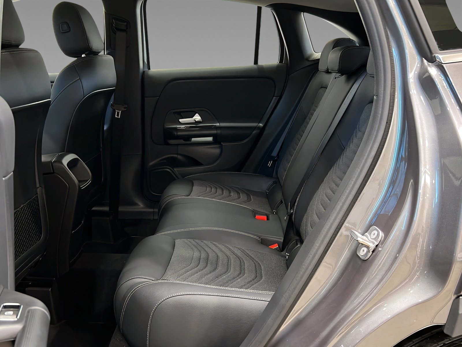 GLA 200 d LED+Rückfahrkamera+Tempomat+Shz+AHK Bild 9