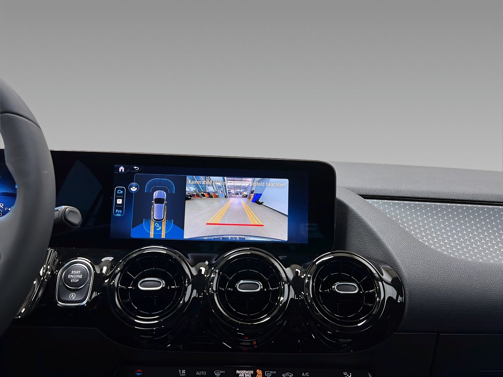 GLA 200 d LED+Rückfahrkamera+Tempomat+Shz+AHK Bild 12