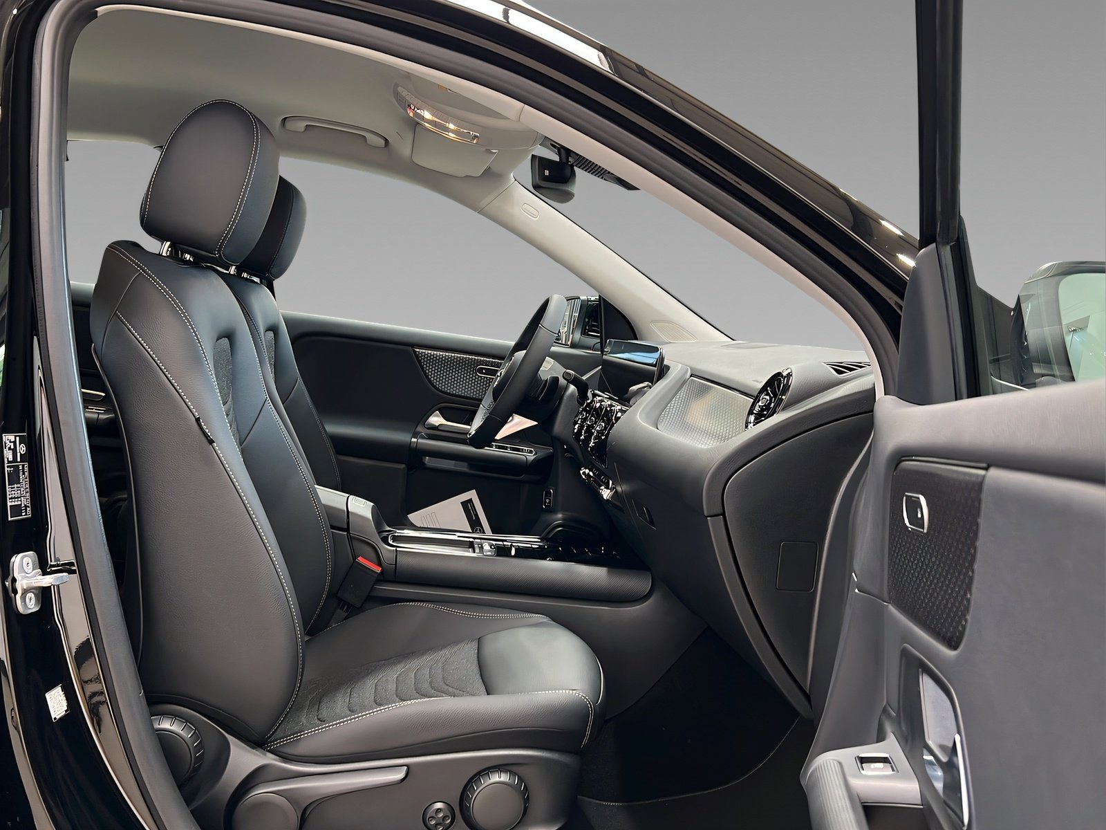 GLA 200 d MBUX+LED+Kamera+SHz+DAB+AHK Bild 12