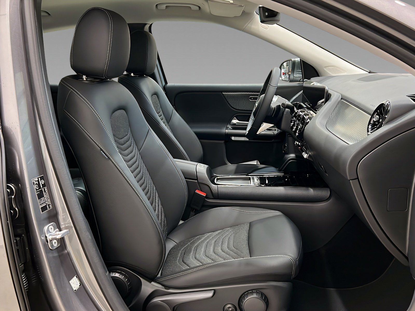 GLA 200 LED+PARKTRONIC+Kamera+DAB+AHK Bild 14