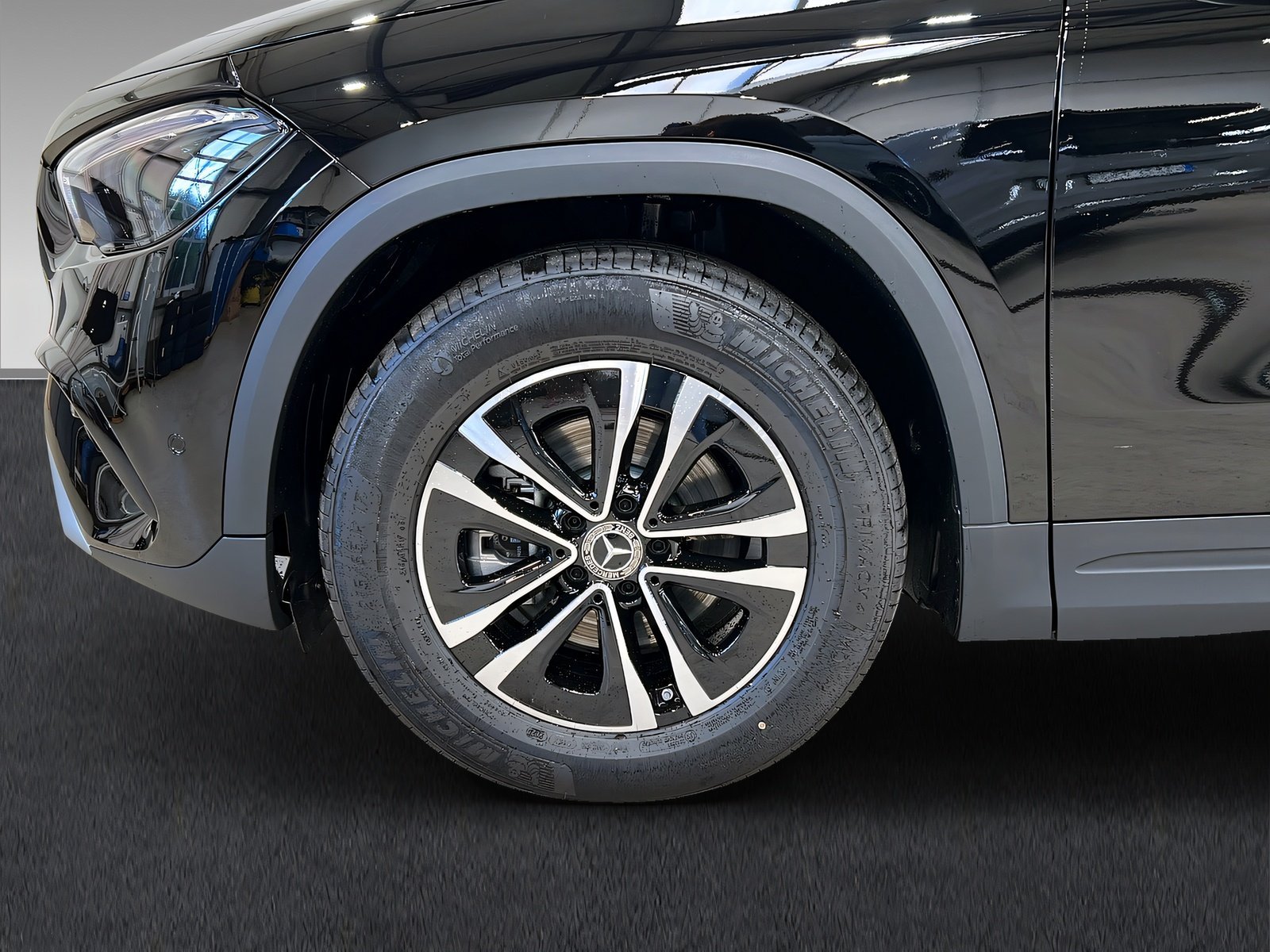 GLA 200 LED+MBUX+PARKTRONIC+Kamera+DAB+AHK Bild 7