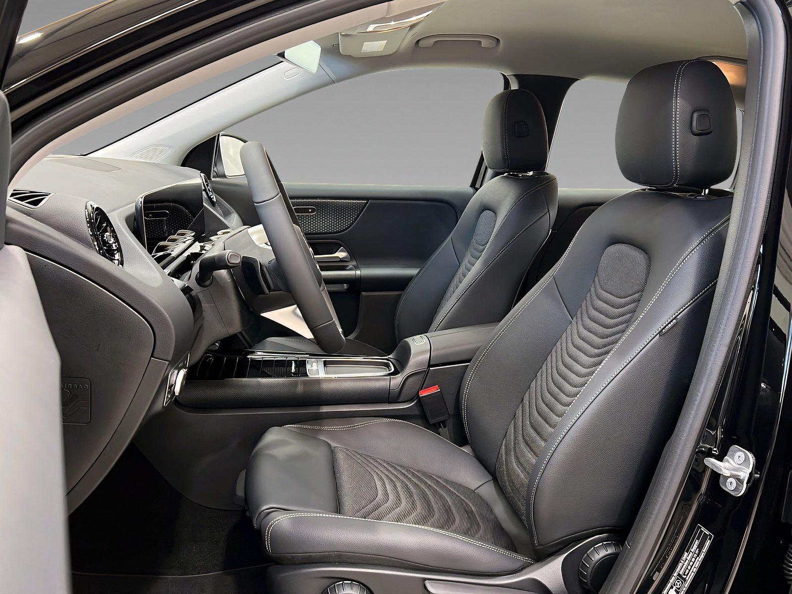 GLA 200 LED+MBUX+PARKTRONIC+Kamera+DAB+AHK Bild 8