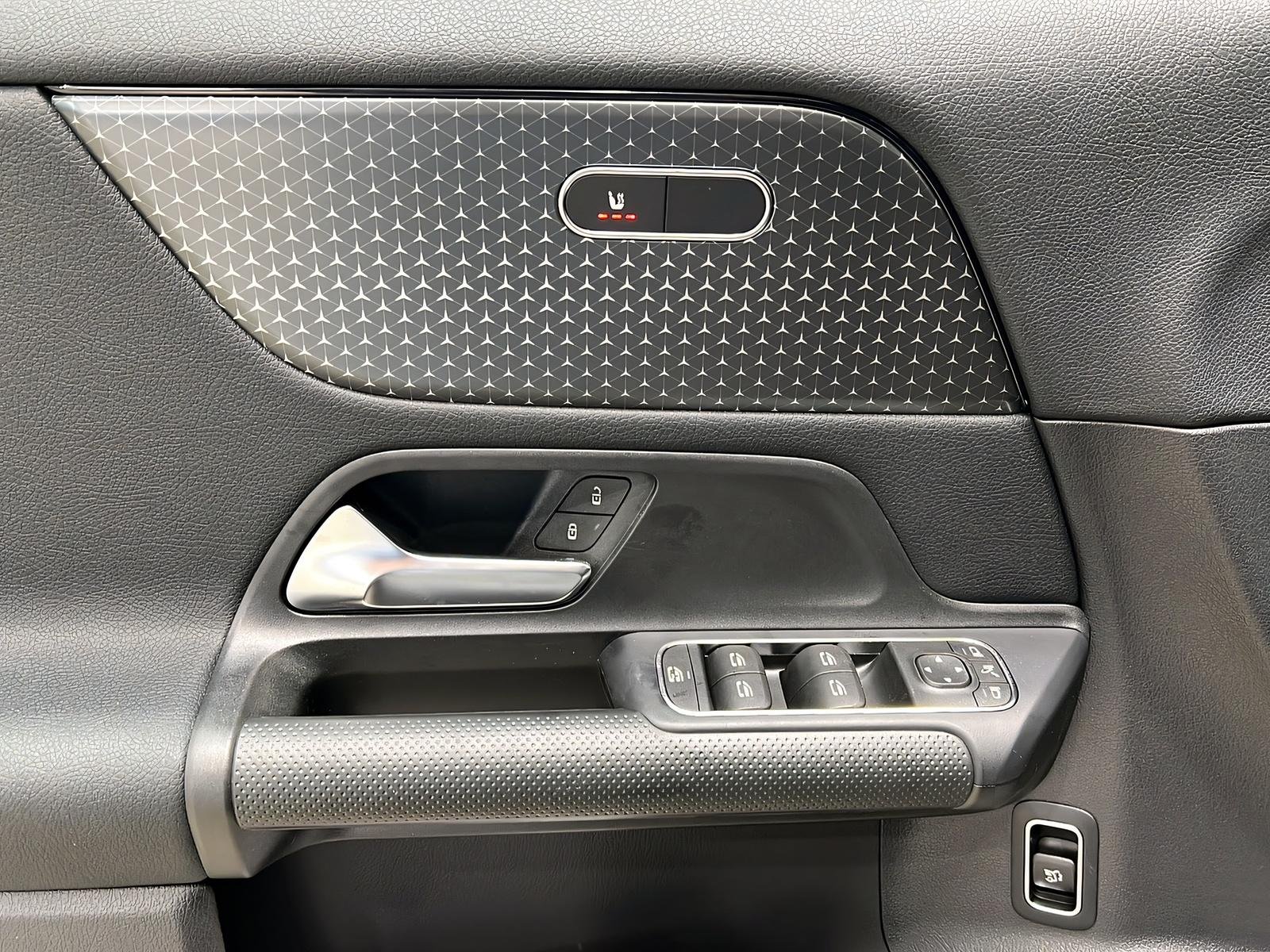 GLA 200 LED+MBUX+PARKTRONIC+Kamera+DAB+AHK Bild 13