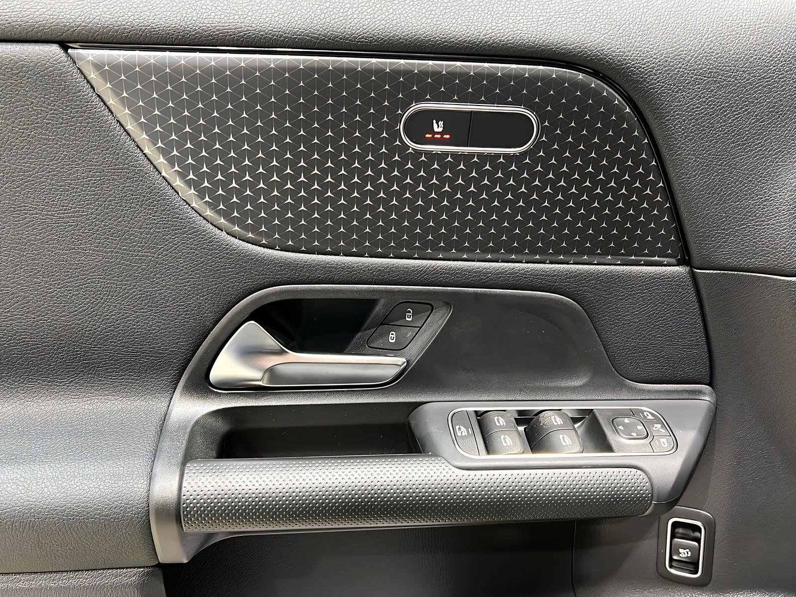 GLA 200 MBUX+LED+EASY-PACK+Kamera+DAB+AHK Bild 13