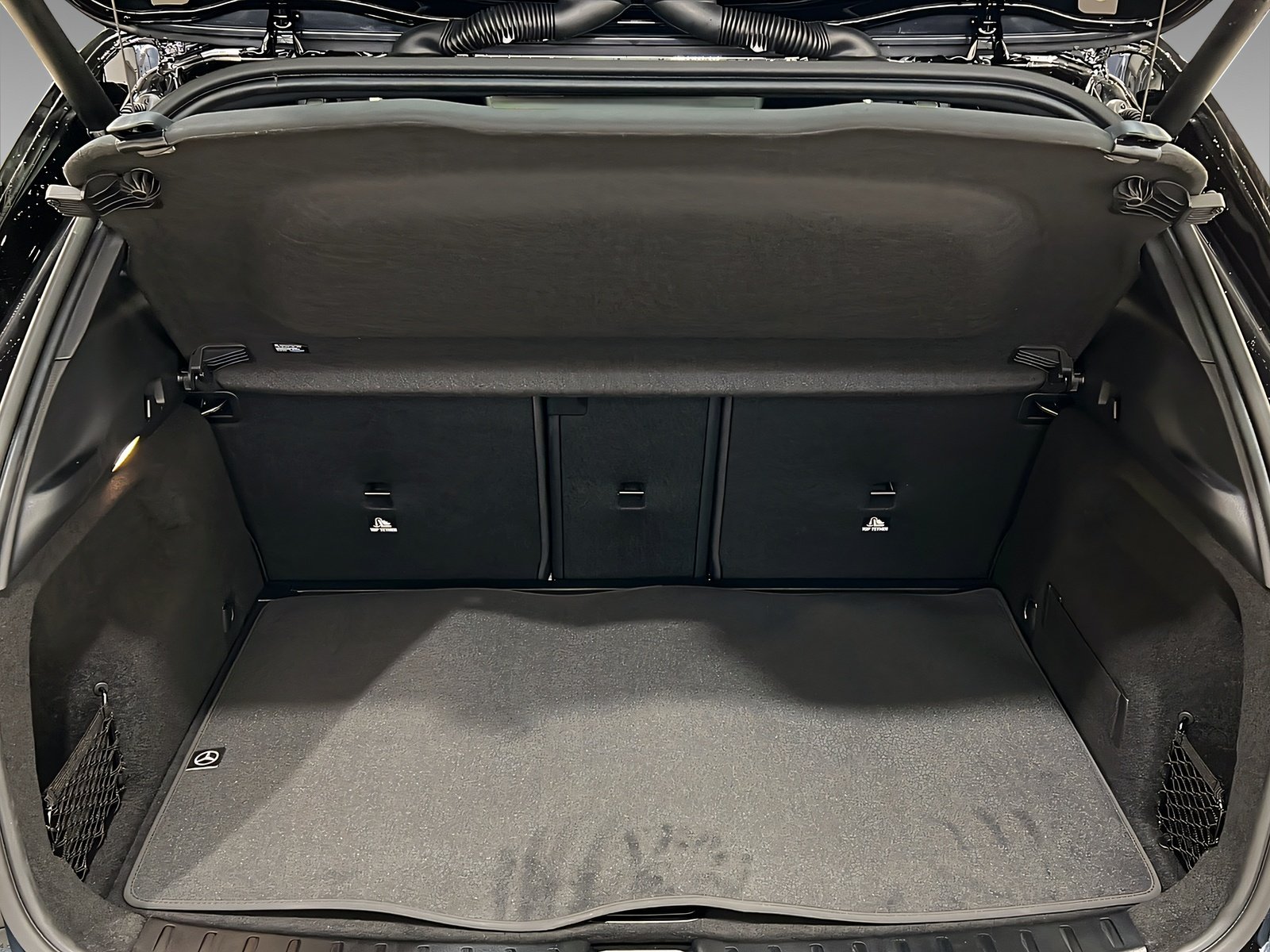 GLA 200 AMG+LED+Ambiente+CarPlay+TotW+AHK+360° Bild 6