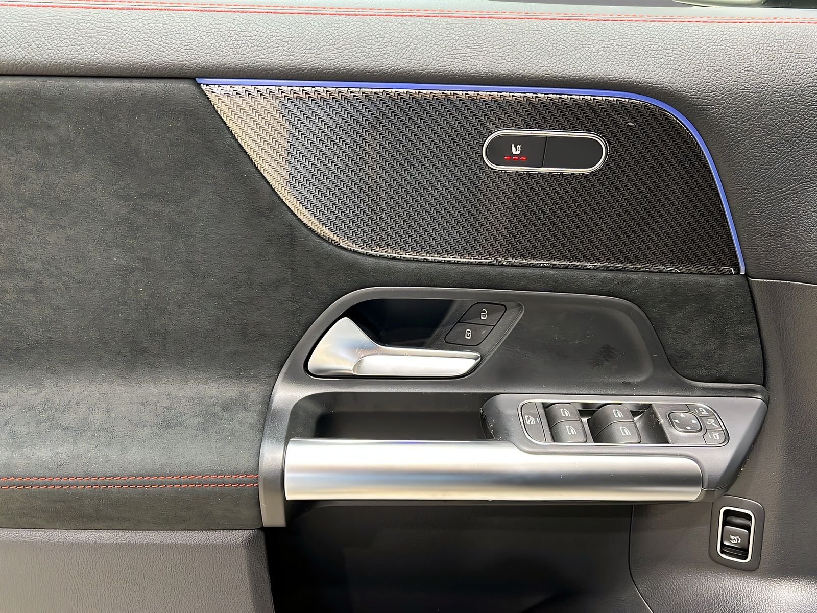 GLA 200 AMG+LED+Ambiente+CarPlay+TotW+AHK+360° Bild 13