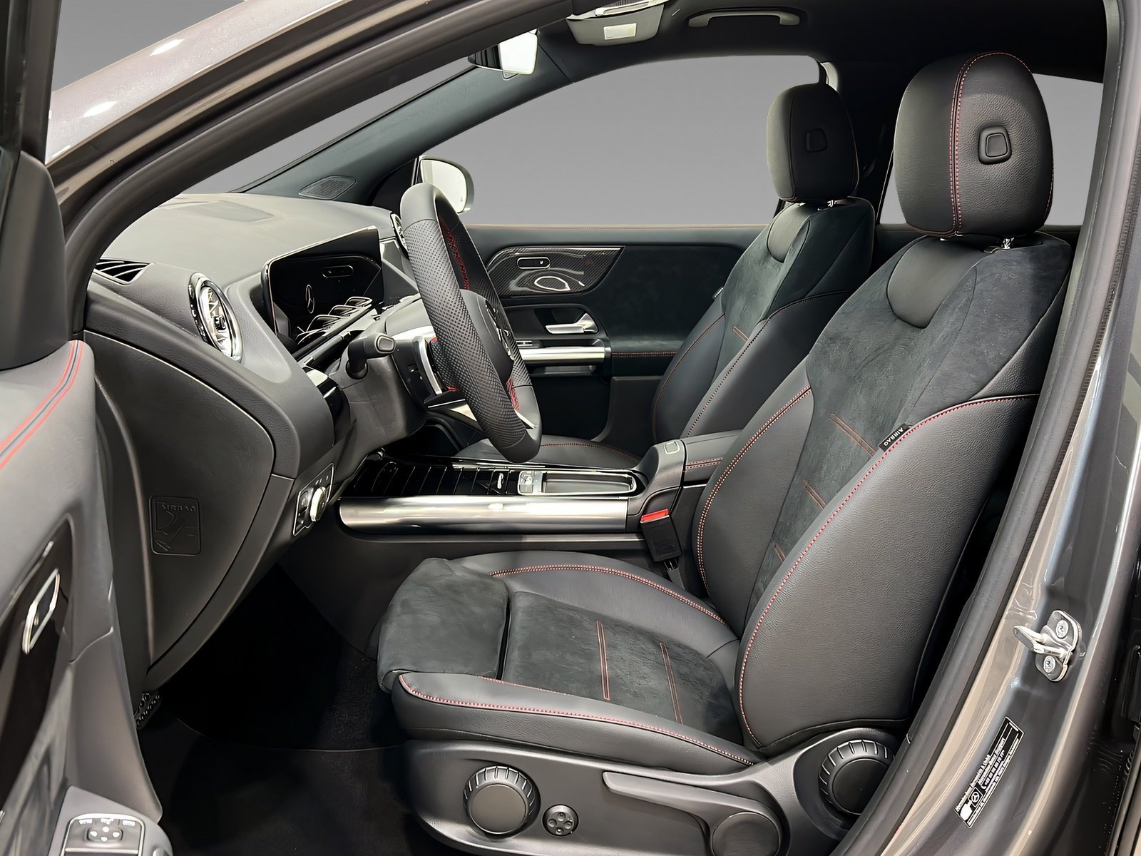 GLA 200 AMG+LED+Ambiente+AHK+TotW+CarPlay+360° Bild 8