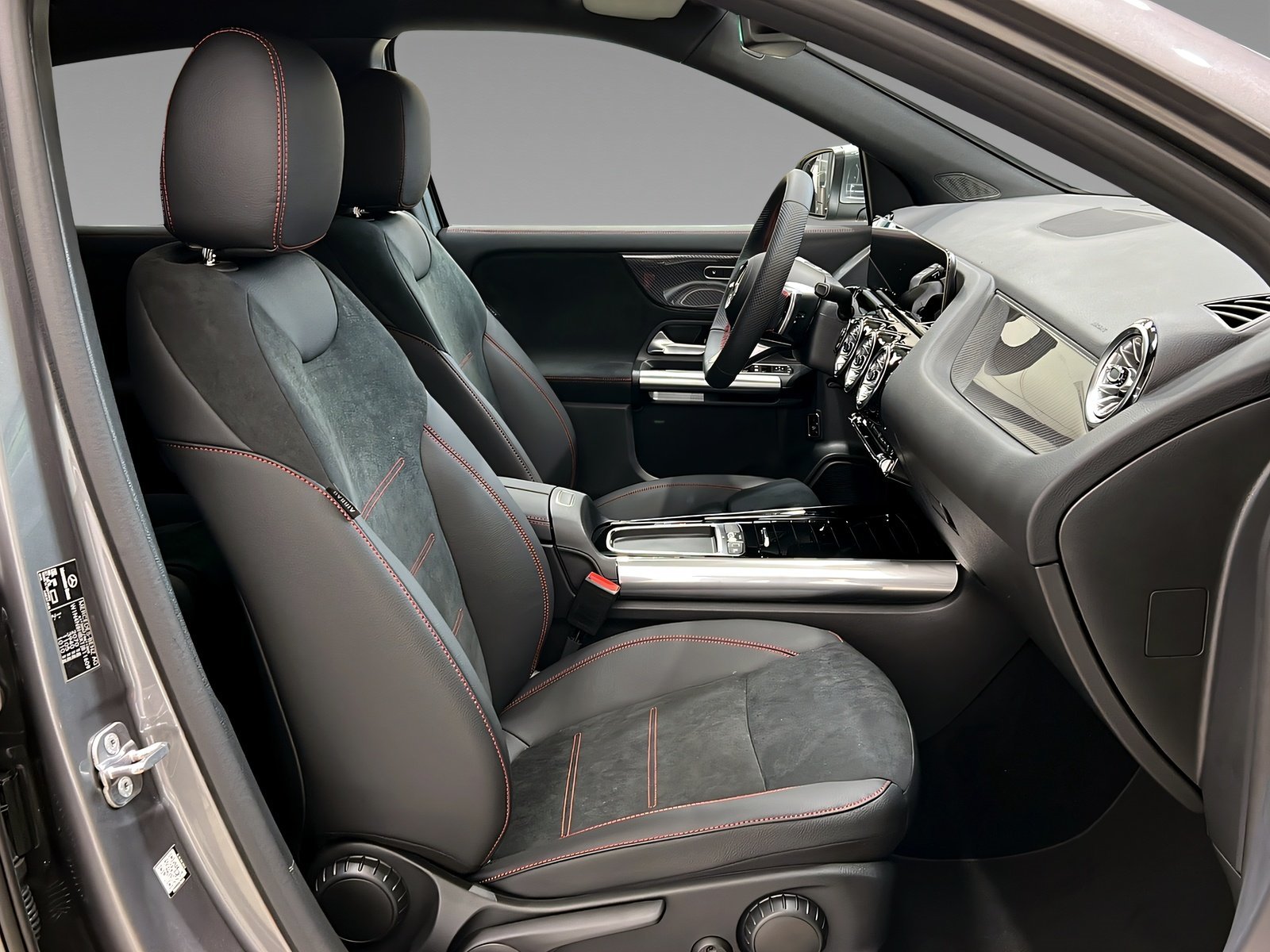 GLA 200 AMG+LED+Ambiente+AHK+TotW+CarPlay+360° Bild 14