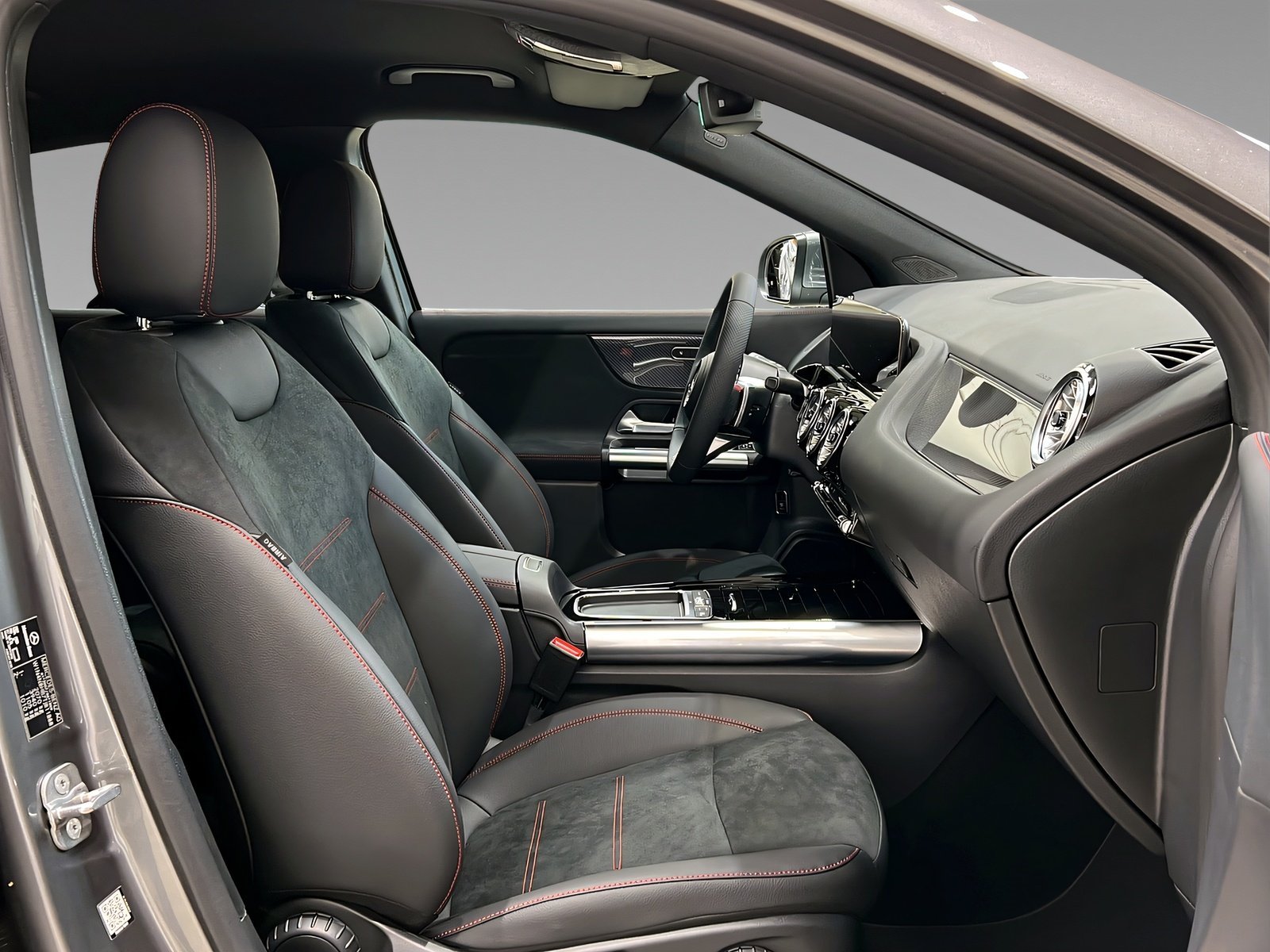 GLA 200 AMG+LED+Ambiente+CarPlay+TotW+AHK+360° Bild 14