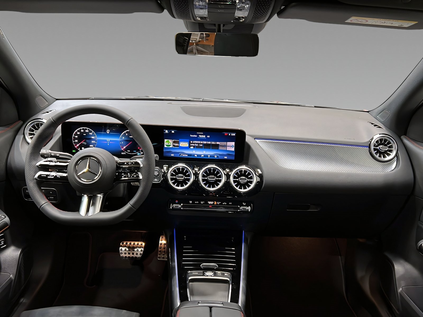 GLA 200 AMG+LED+Ambiente+CarPlay+TotW+AHK+360° Bild 10