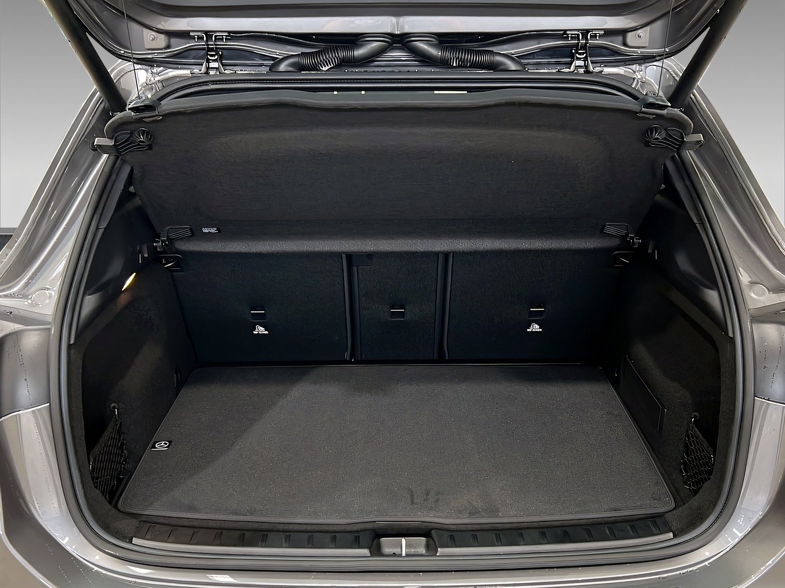 GLA 200 d AMG+LED+CarPlay+Ambiente+TotW+AHK+360° Bild 6