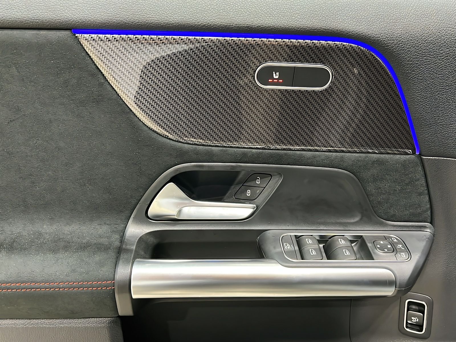 GLA 200 d AMG+LED+Ambiente+CarPlay+TotW+AHK+360° Bild 13