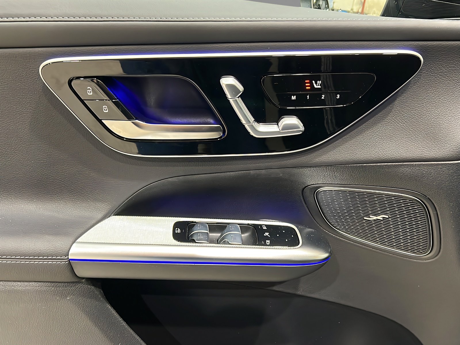 GLC 300 de 4M AMG+LED+NIGHT+Memo+TotW+AHK+360° Bild 13