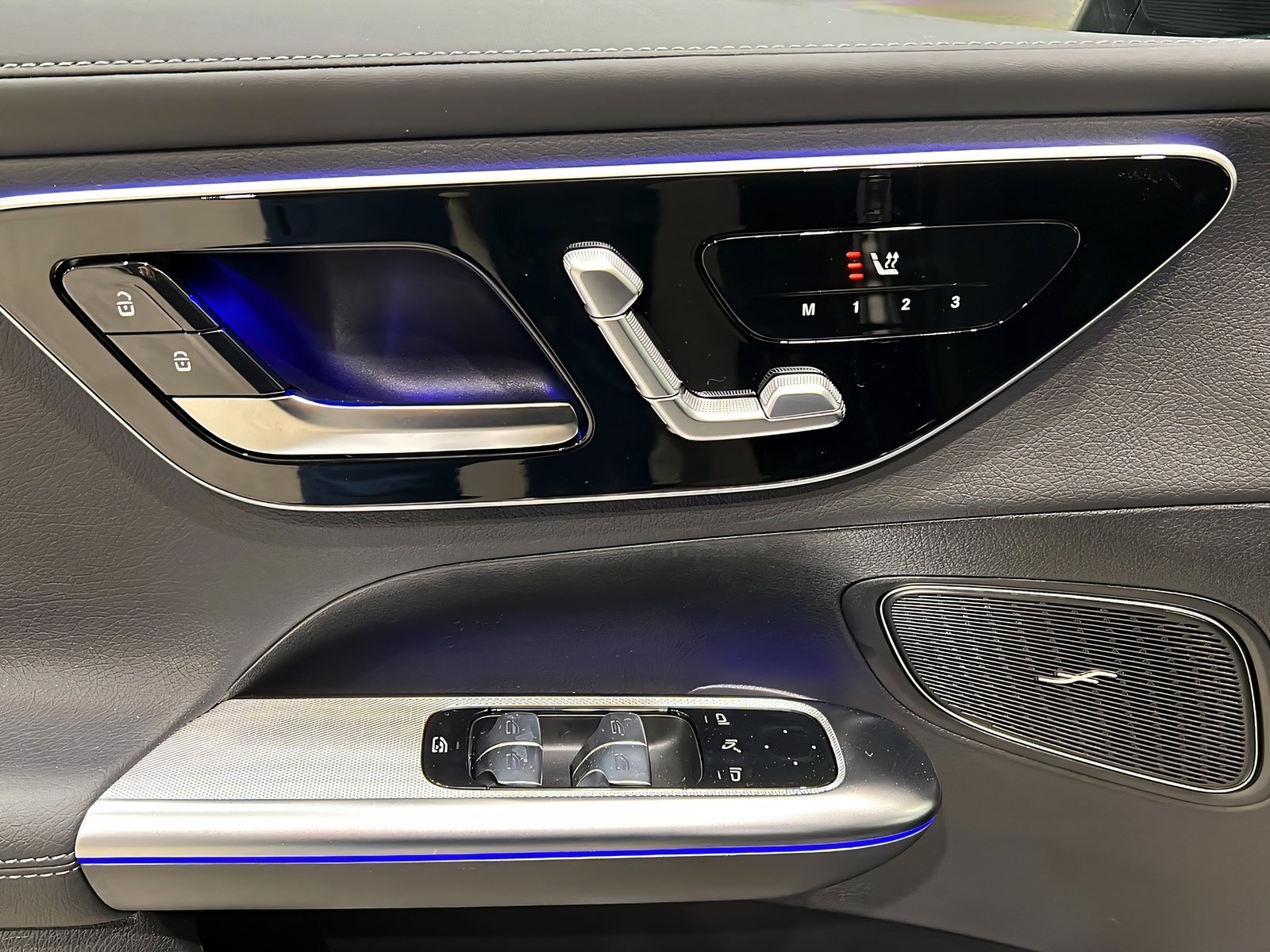 GLC 200 d 4M AMG+LED+NIGHT+Memo+Ambi+AHK+360° Bild 13