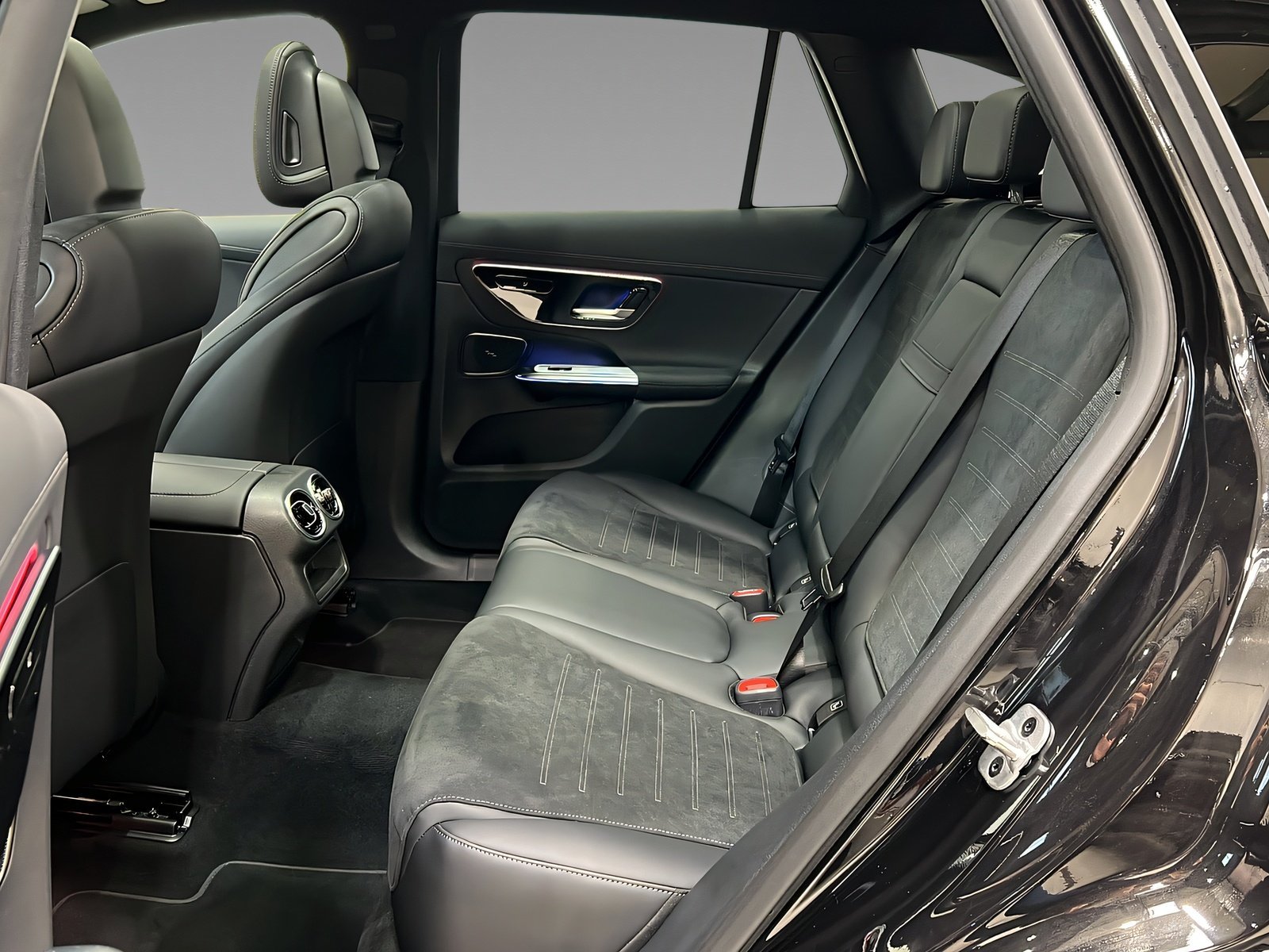 GLC 300de 4M AMG+LED+NIGHT+Pano+Ambi+TotW+AHK Bild 9