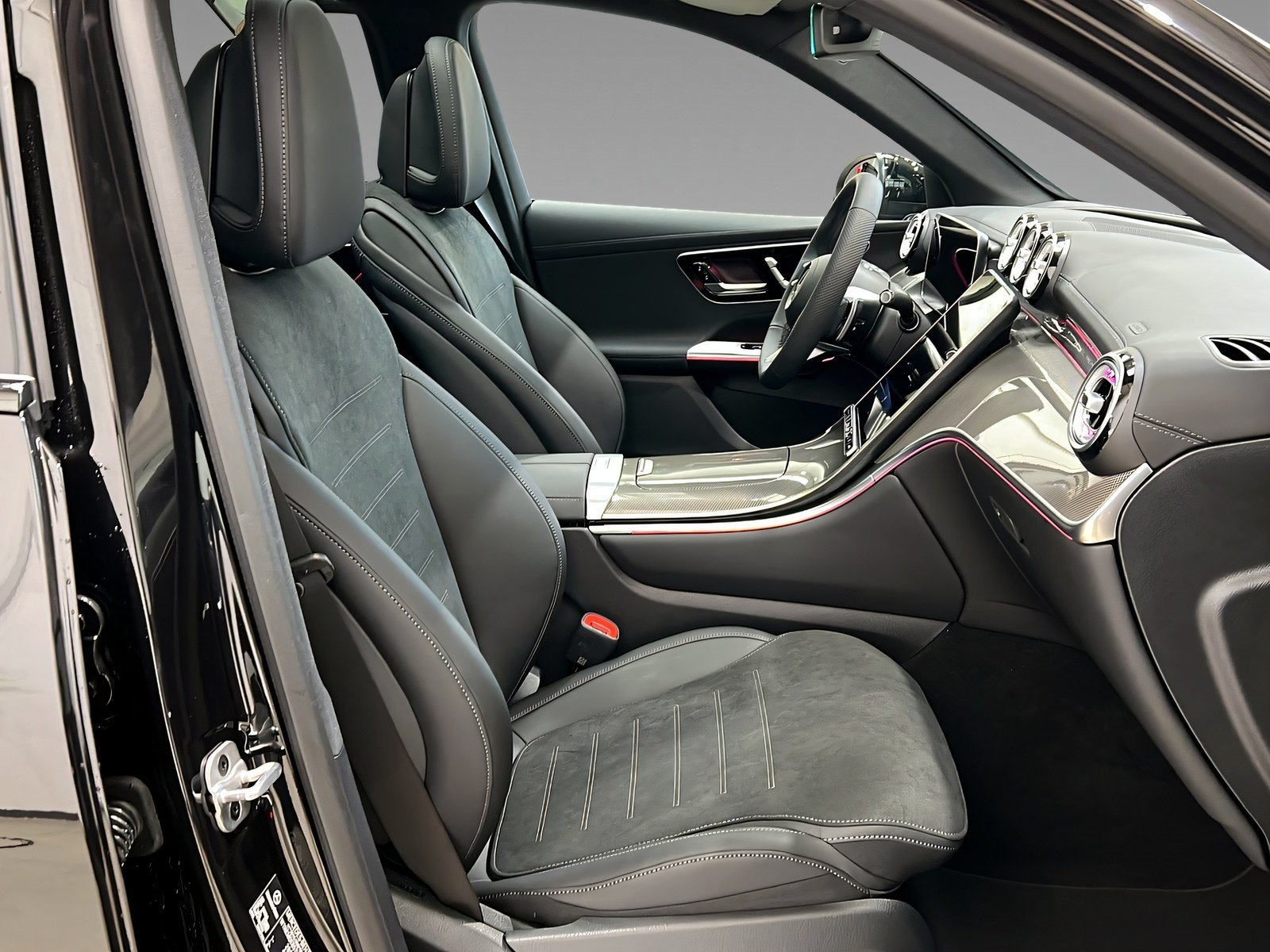 GLC 300de 4M AMG+LED+NIGHT+Pano+Ambi+TotW+AHK Bild 14