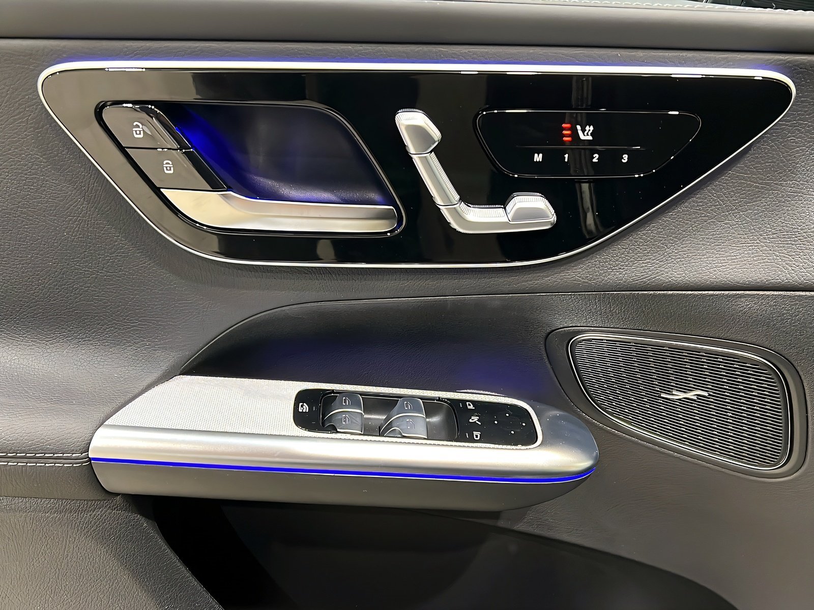 GLC 300 de 4M Coupé AMG+NIGHT+Pano+Memo+AHK+360° Bild 13