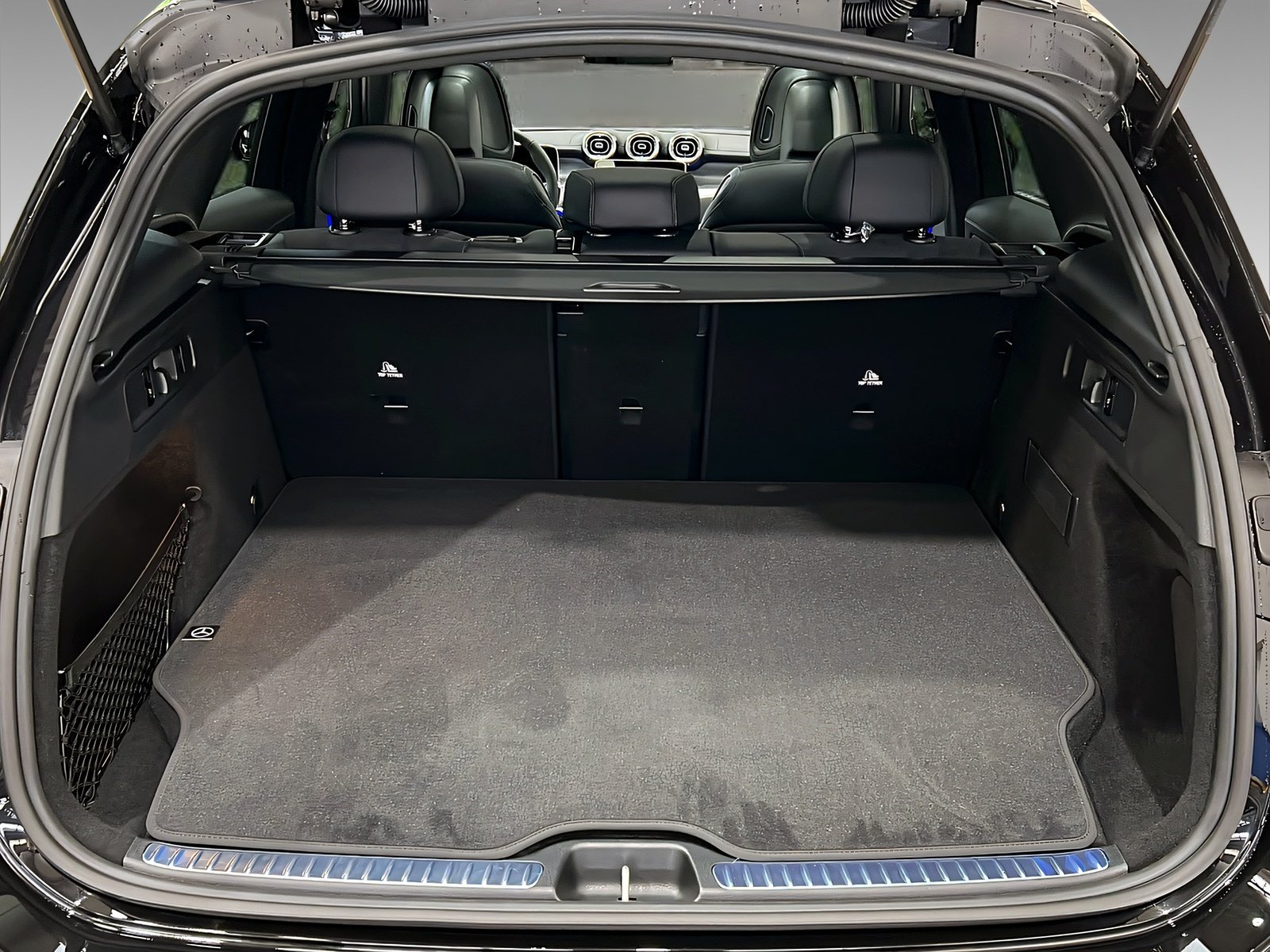 GLC 300 e 4M AMG+NIGHT+Ambi+Pano+TotW+AHK+360° Bild 6