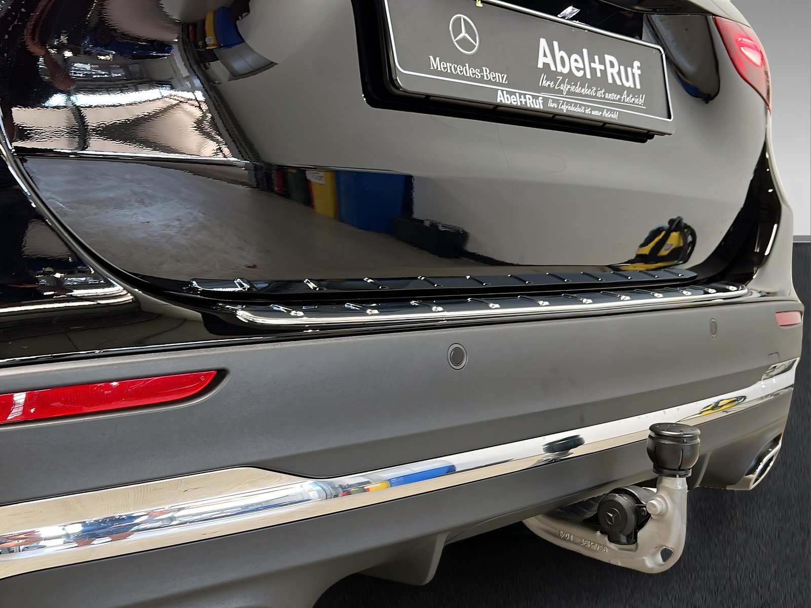 GLA 220 d 4M AMG+LED+Offroad+Ambi+TotW+AHK+360° Bild 12