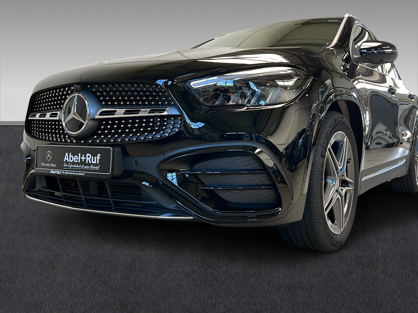 GLA 220 d 4M AMG+LED+Offroad+Ambi+TotW+AHK+360° Bild 15
