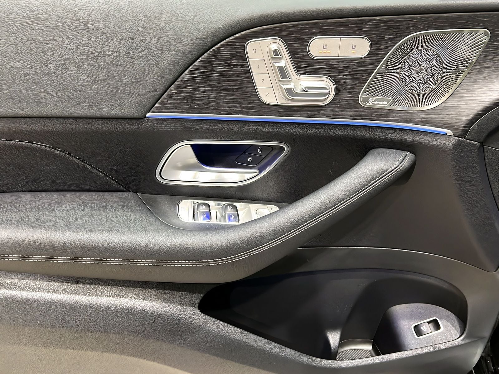 GLE 450d 4M AMG+NIGHT+DISTR+Burme+TotW+AHK+360° Bild 13