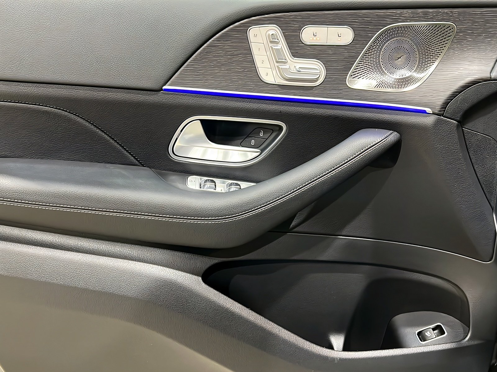 GLE 450d 4M AMG+DIST+Burm+Pano+Ambi+TotW+AHK+360 Bild 12